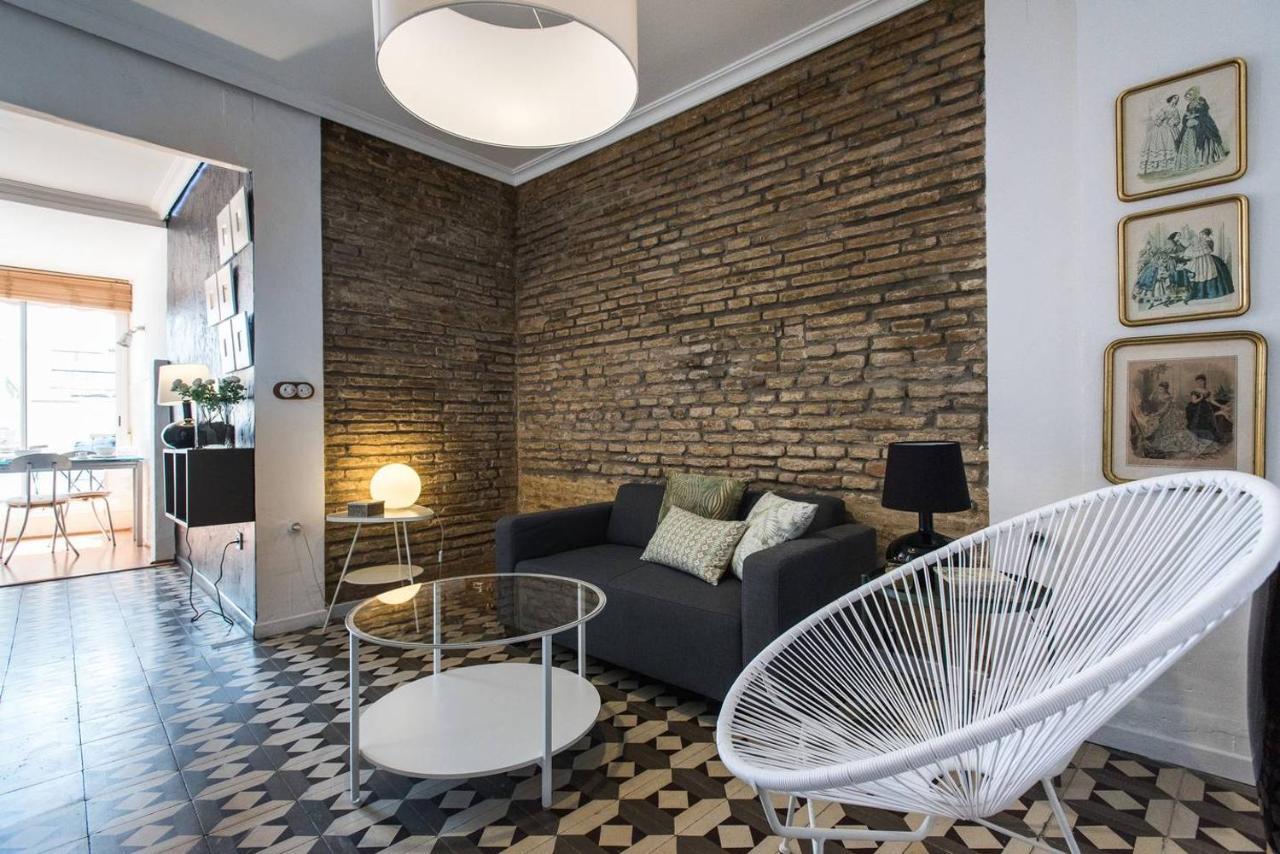 Alhondiga Suite Apartment With Terrace Sevilla Bagian luar foto