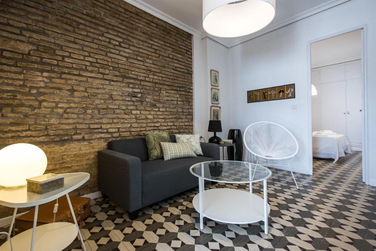 Alhondiga Suite Apartment With Terrace Sevilla Bagian luar foto